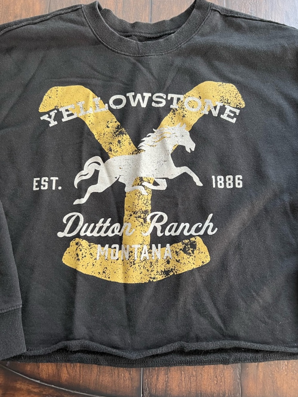 Yellowstone Dutton Ranch Black Graphic Crewneck Sweatshirt - Size Large